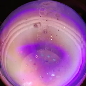 Caesium (Cs) glowing plasma discharge, photo 1 of 4