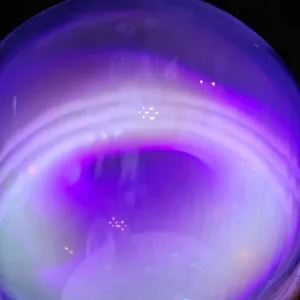 Caesium (Cs) glowing plasma discharge, photo 2 of 4