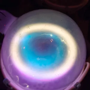 Aluminium (Al) glowing plasma discharge, photo 4 of 8