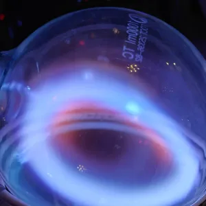 Dysprosium (Dy) glowing plasma discharge, photo 7 of 13