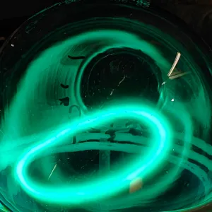 Carbon (C) glowing plasma discharge, photo 4 of 23