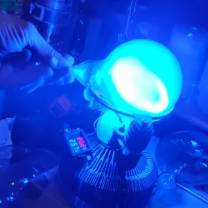 Indium (In) glowing plasma discharge, photo 2 of 5