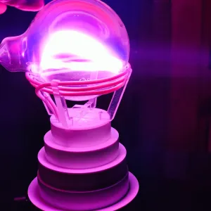 Strontium (Sr) glowing plasma discharge, photo 3 of 11