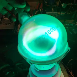 Magnesium (Mg) glowing plasma discharge, photo 6 of 6
