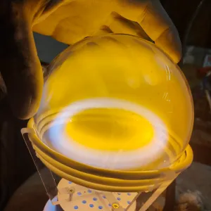 Sodium (Na) glowing plasma discharge, photo 3 of 16