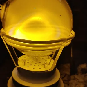 Sodium (Na) glowing plasma discharge, photo 4 of 16