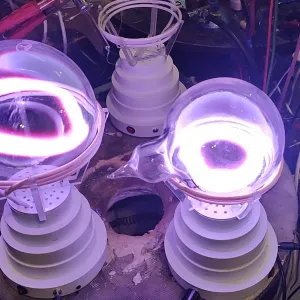Yttrium (Y) glowing plasma discharge, photo 3 of 6