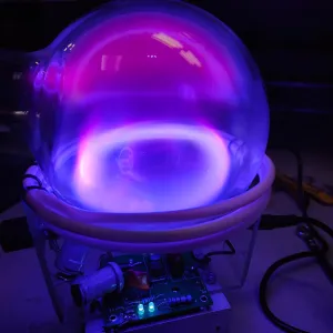 Strontium (Sr) glowing plasma discharge, photo 6 of 11