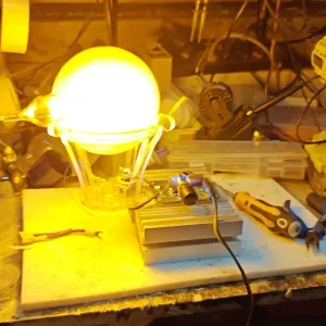 Sodium (Na) glowing plasma discharge, photo 6 of 16