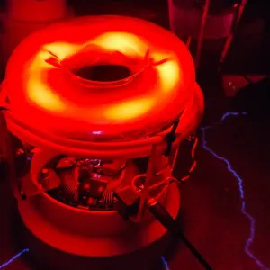 Neon (Ne) glowing plasma discharge, photo 9 of 18