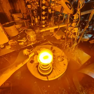 Sodium (Na) glowing plasma discharge, photo 7 of 16