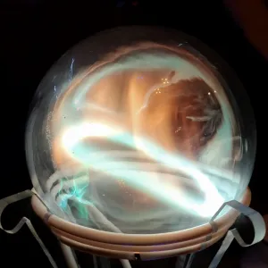 Carbon (C) glowing plasma discharge, photo 10 of 23