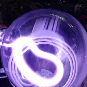 Holmium (Ho) glowing plasma discharge, photo 6 of 7
