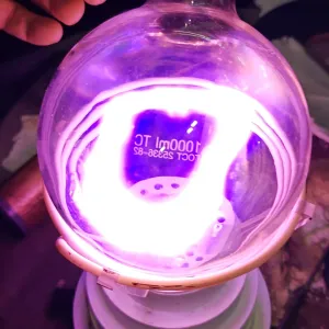 Calcium (Ca) glowing plasma discharge, photo 2 of 17