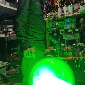 Ytterbium (Yb) glowing plasma discharge, photo 16 of 19