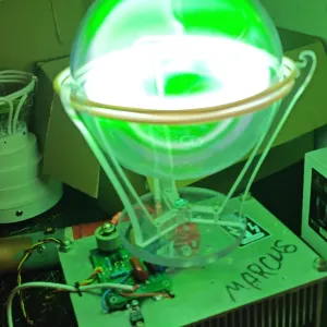 Ytterbium (Yb) glowing plasma discharge, photo 17 of 19