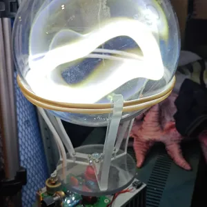 Cerium (Ce) glowing plasma discharge, photo 2 of 15