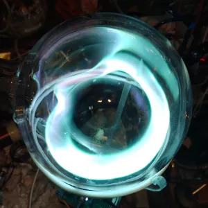 Praseodymium (Pr) glowing plasma discharge, photo 7 of 10