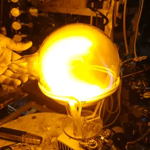 Sodium (Na) glowing plasma discharge, photo 10 of 16