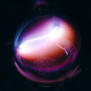 Dysprosium (Dy) glowing plasma discharge, photo 9 of 13