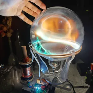 Carbon (C) glowing plasma discharge, photo 16 of 23
