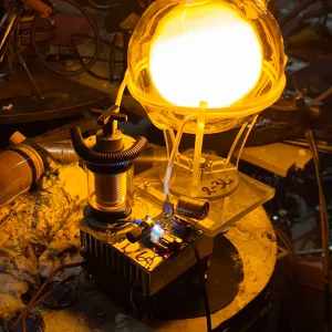 Sodium (Na) glowing plasma discharge, photo 14 of 16