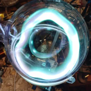 Praseodymium (Pr) glowing plasma discharge, photo 8 of 10