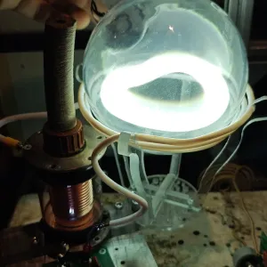 Cerium (Ce) glowing plasma discharge, photo 6 of 15