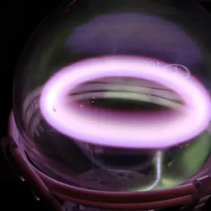 Silicon (Si) glowing plasma discharge, photo 1 of 7