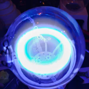 Tin (Sn) glowing plasma discharge, photo 4 of 8