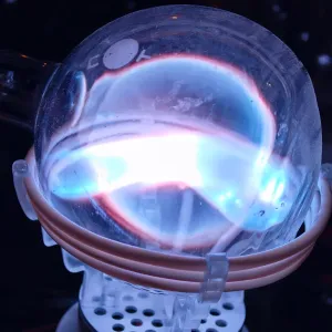 Neodymium (Nd) glowing plasma discharge, photo 3 of 12