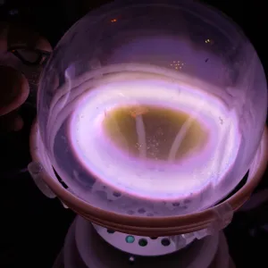 Erbium (Er) glowing plasma discharge, photo 1 of 10