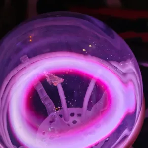 Erbium (Er) glowing plasma discharge, photo 3 of 10