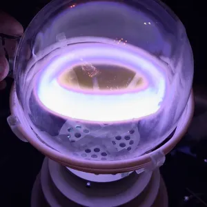 Erbium (Er) glowing plasma discharge, photo 8 of 10