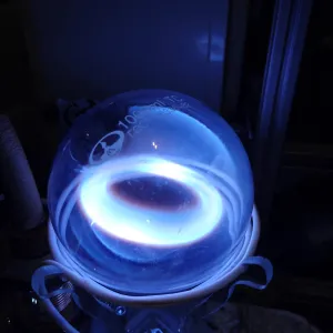 Gadolinium (Gd) glowing plasma discharge, photo 5 of 9
