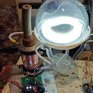 Cerium (Ce) glowing plasma discharge, photo 8 of 15