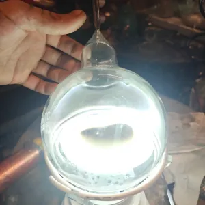 Cerium (Ce) glowing plasma discharge, photo 12 of 15