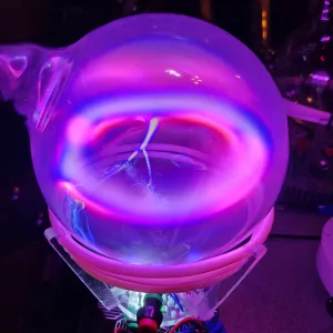 Europium (Eu) glowing plasma discharge, photo 12 of 18