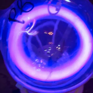 Lead (Pb) glowing plasma discharge, photo 5 of 11