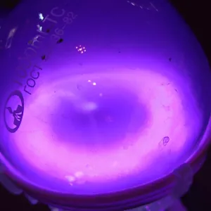 Lead (Pb) glowing plasma discharge, photo 9 of 11