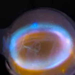 Thulium (Tm) glowing plasma discharge, photo 7 of 11