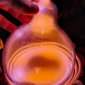 Nitrogen (N) glowing plasma discharge, photo 3 of 10