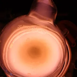 Nitrogen (N) glowing plasma discharge, photo 4 of 10