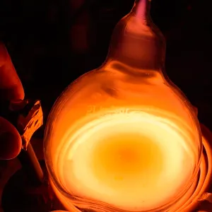 Nitrogen (N) glowing plasma discharge, photo 5 of 10