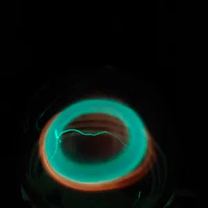 Carbon (C) glowing plasma discharge, photo 22 of 23