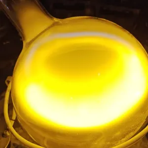 Sodium (Na) glowing plasma discharge, photo 12 of 16