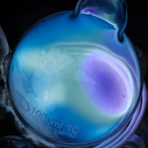 Germanium (Ge) glowing plasma discharge, photo 8 of 15