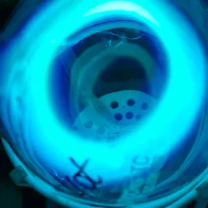 Chromium (Cr) glowing plasma discharge, photo 4 of 15