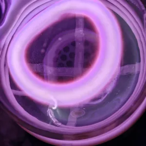 Zirconium (Zr) glowing plasma discharge, photo 5 of 16