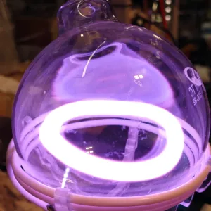 Zirconium (Zr) glowing plasma discharge, photo 10 of 16